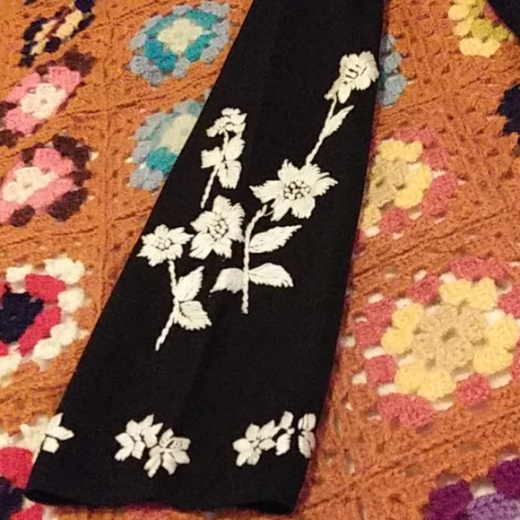 Designer Thom Smith--hand sewn cardigan - Picture 5 of 7